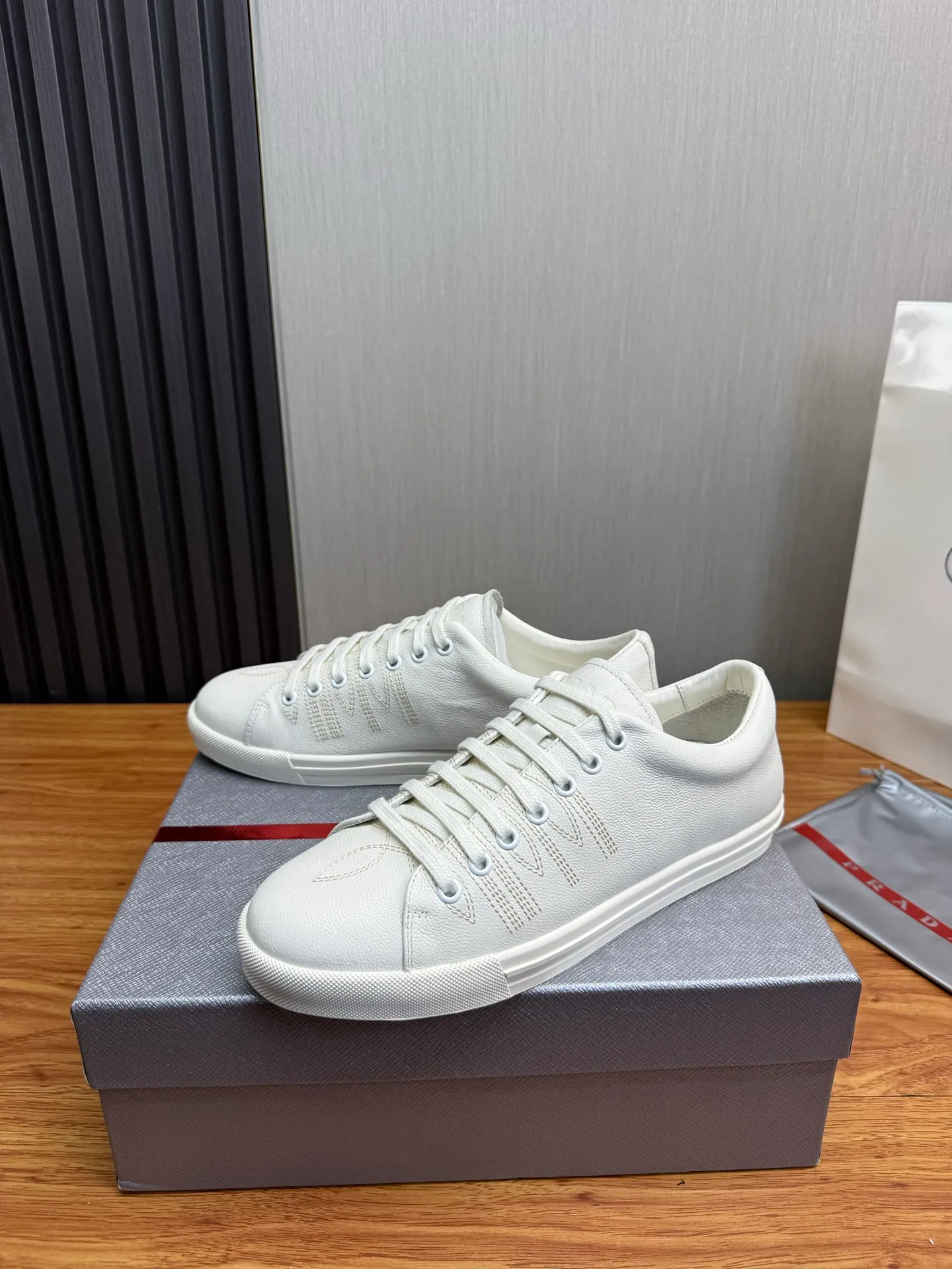 Men's shoes 560💰 [PRADA] Popular items in men's shoe counters, synchronized with the official website, 1 high-quality shipment ✔️Original cowhide + cowhide lining, 1🆚1 replica, original sole, 38-45 (45 customized, non-refundable)